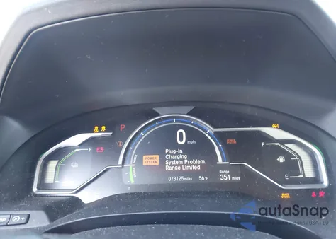 2018 Honda Clarity Plug-In Hybrid z USA, uszkodzony, nr VIN JHMZC5F13JC017336